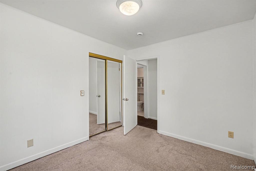 1691 S Lakeview Lane, Highland, MI — Photo 10