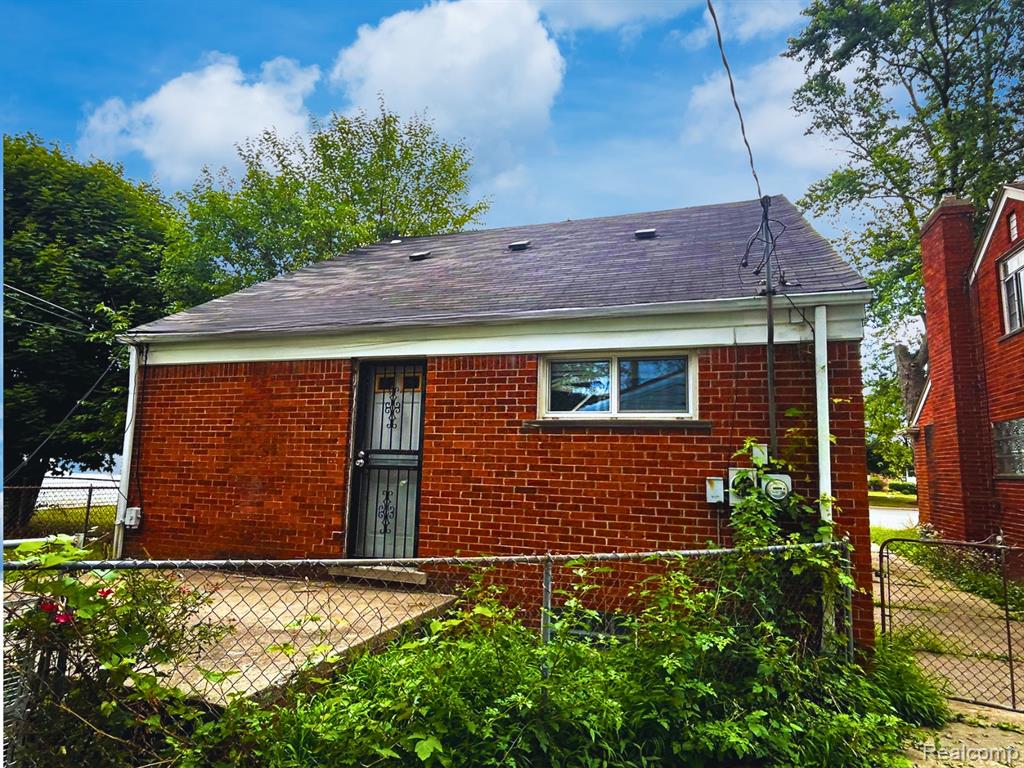 19977 Cushing Street, Detroit, MI 48205 — Photo 5