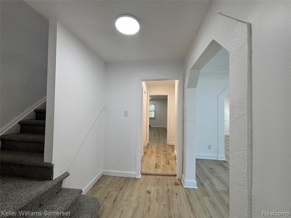 14800 Woodmont Avenue, Detroit, MI 48227 — Photo 3