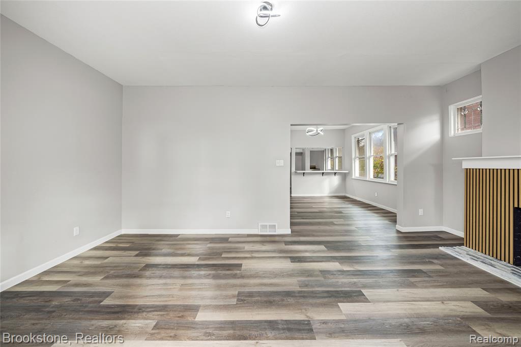 4888 Maxwell Street, Detroit, MI 48214 — Photo 4