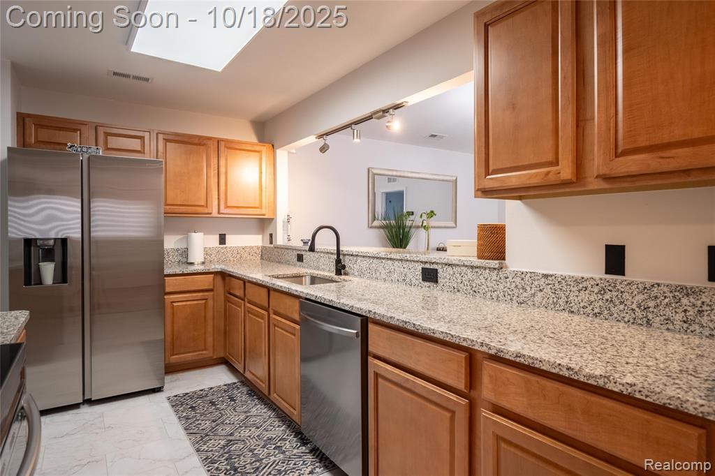 16706 Dover Drive, Northville, MI 48168 — Photo 3