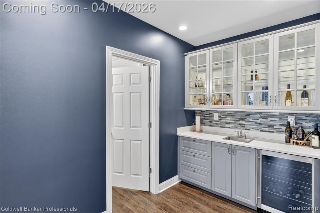 8314 Peninsula Circle, Grand Blanc, MI 48439 — Photo 41