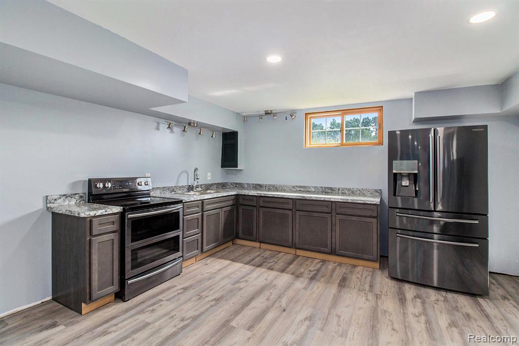 2173 Fawn Glen Circle, Lapeer, MI 48446 — Photo 26