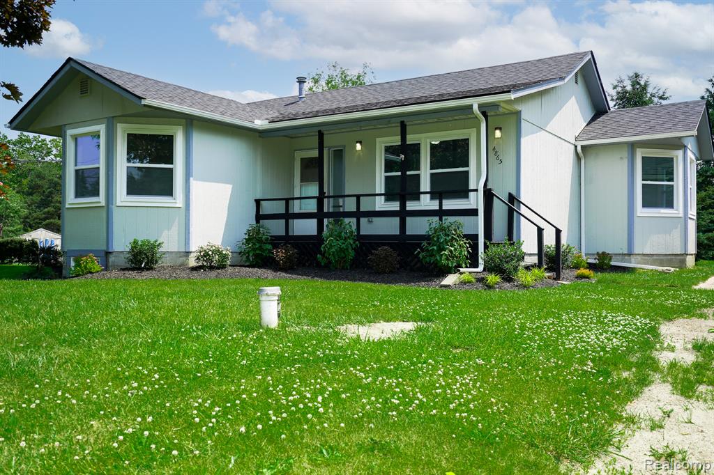 4865 Huston Drive, Lake Orion, MI — Photo 2