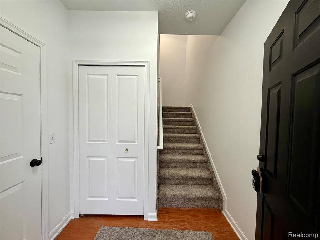 29067 Cullen Drive, Romulus, MI 48174 — Photo 6
