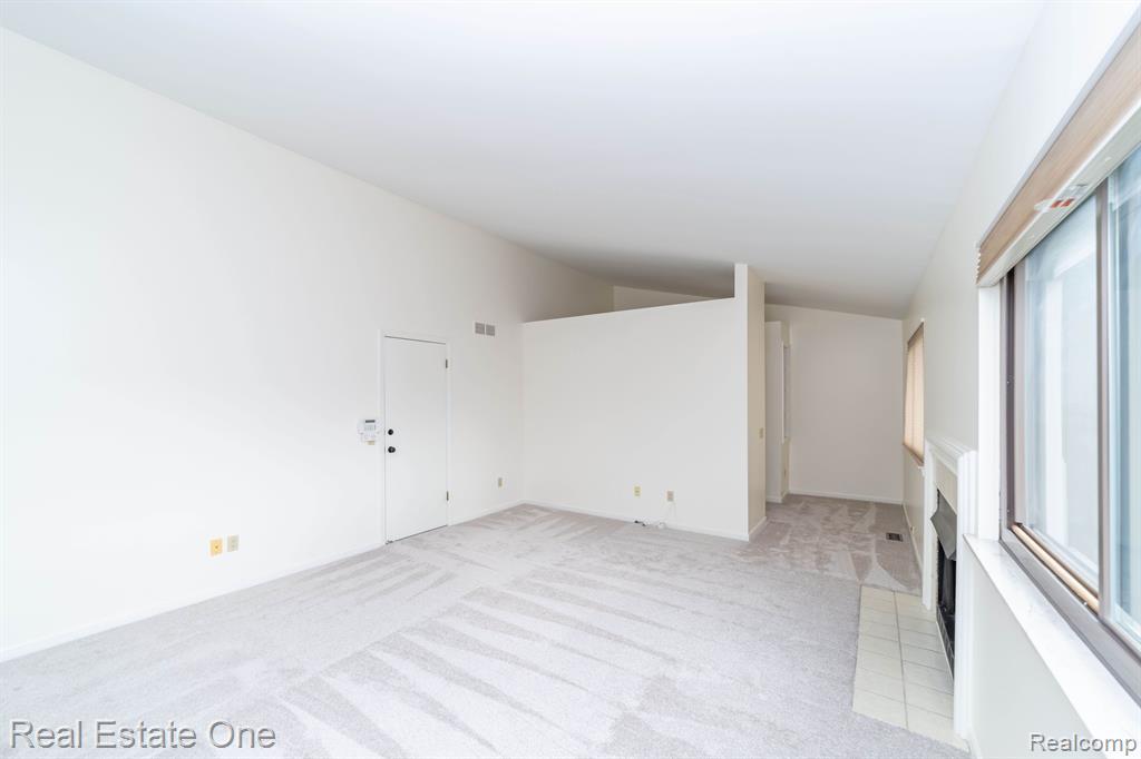 6250 POTOMAC Circle, West Bloomfield, MI — Photo 27