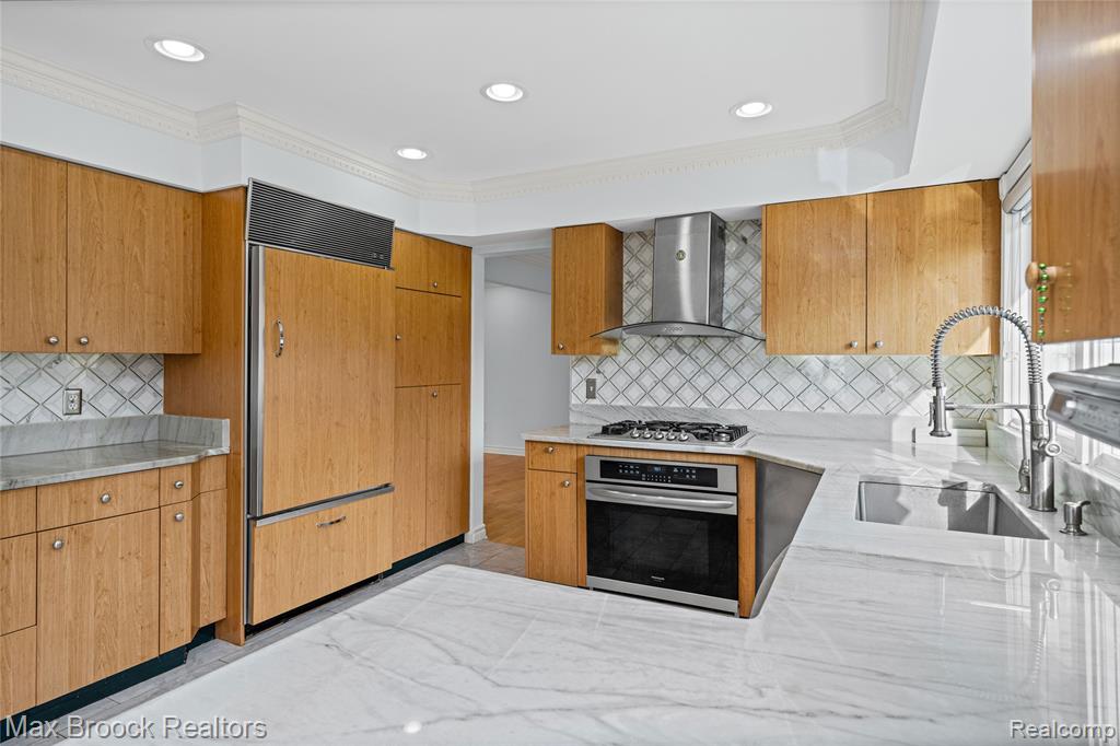 6240 Wynford Drive, West Bloomfield, MI — Photo 18