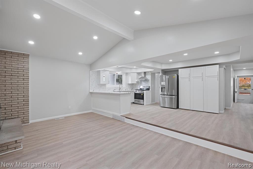 5232 Dickson Drive, Sterling Heights, MI 48310 — Photo 18