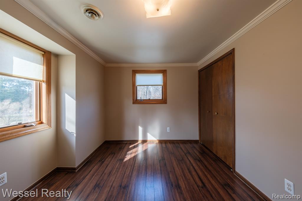 557 Green Cove Drive, Holly, MI 48442 — Photo 25