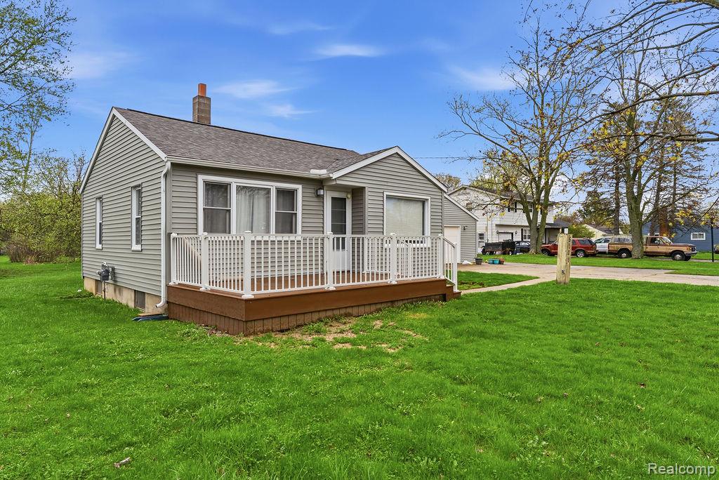 5101 Kendall Drive, Burton, MI 48509 — Photo 4
