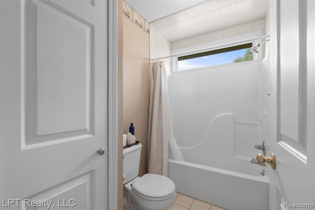 9968 Tuscany Valley Way, South Lyon, MI 48178 — Photo 39