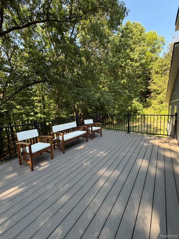 825 Rowlinson Lane, Ortonville, MI 48462 — Photo 16