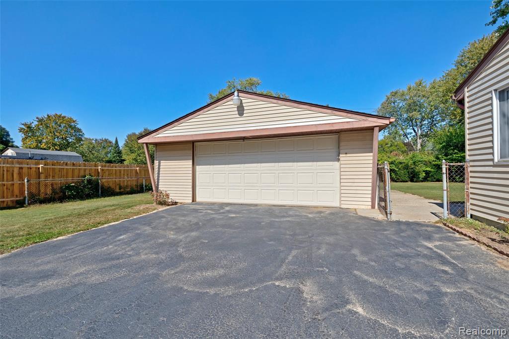 4730 Pinedale Avenue, Clarkston, MI — Photo 37