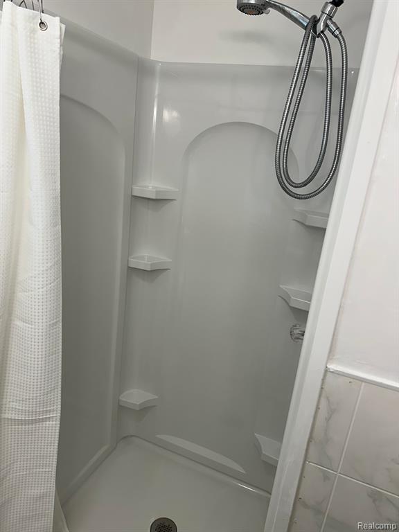 6587 SYLVA BEACH Road, Caseville, MI 48725 — Photo 8