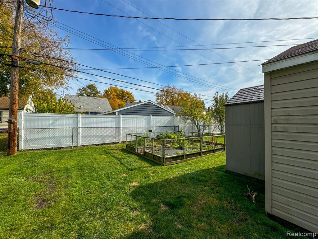 430 N Edgeworth Avenue, Royal Oak, MI 48067 — Photo 10