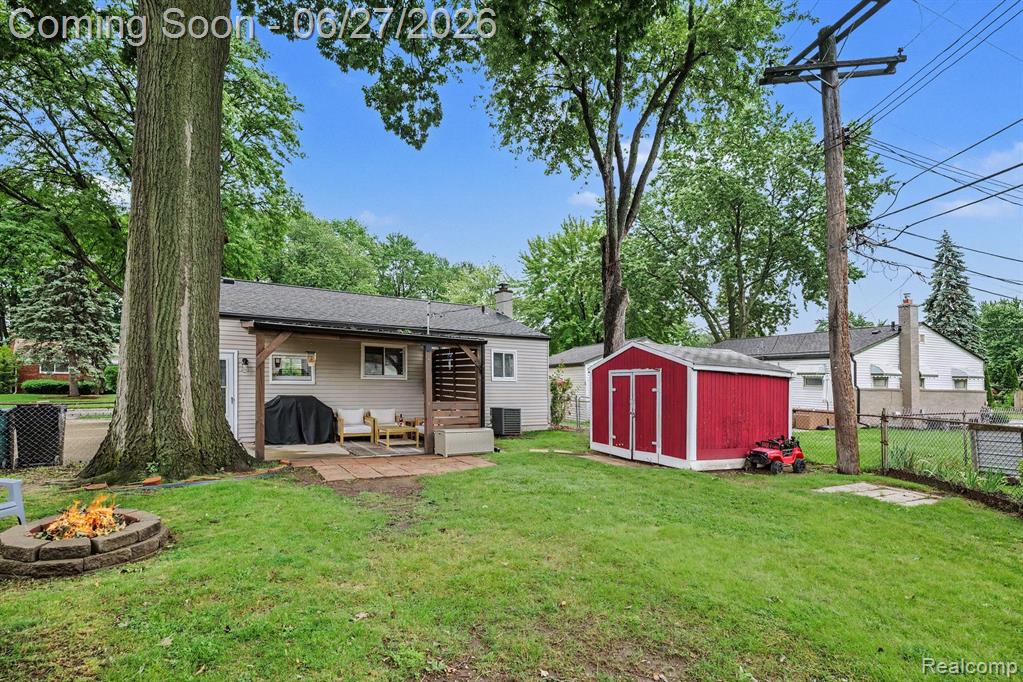 590 Hecht Drive, Madison Heights, MI 48071 — Photo 2