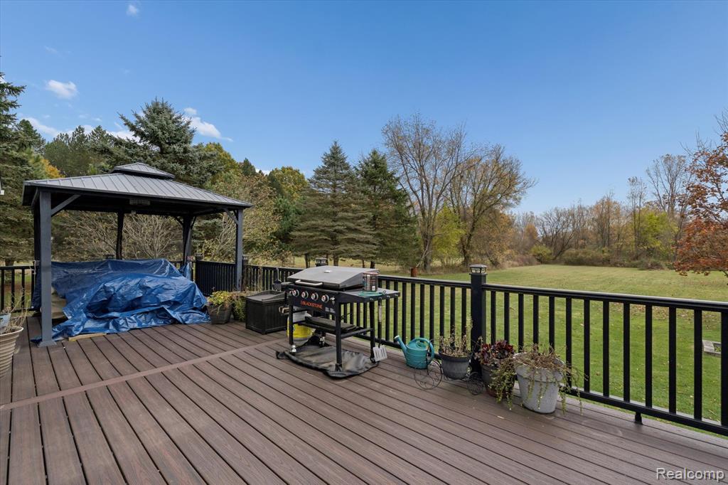 7233 W Lange Road, Fowlerville, MI 48836 — Photo 33