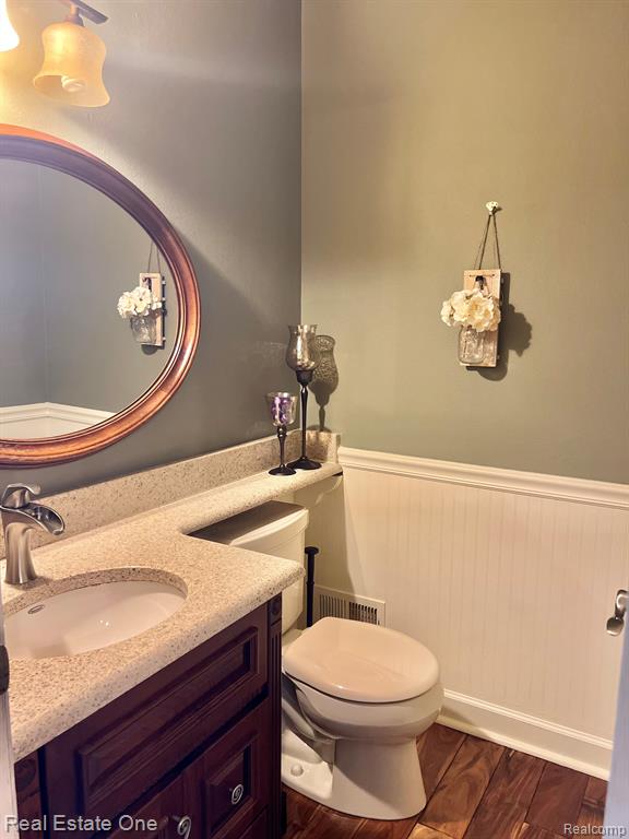 24236 SIMMONS Drive, Novi, MI — Photo 12
