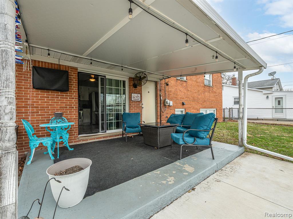 31753 Hazel Street, Rockwood, MI — Photo 25