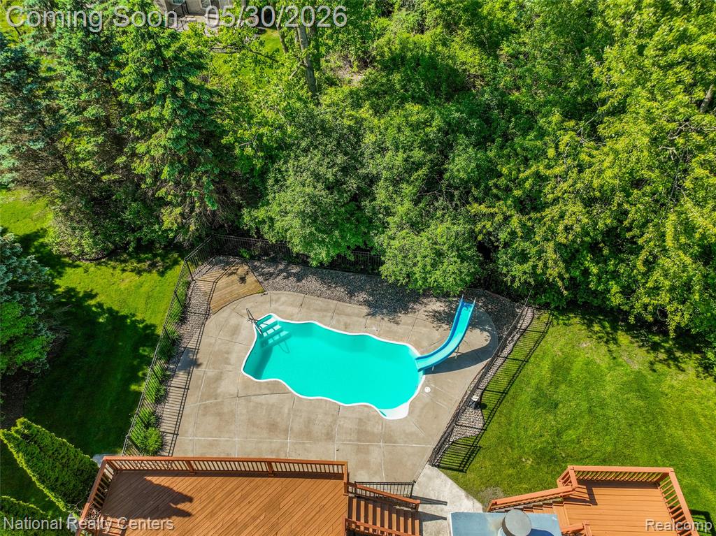 47245 N Pointe Drive, Canton, MI 48187 — Photo 55