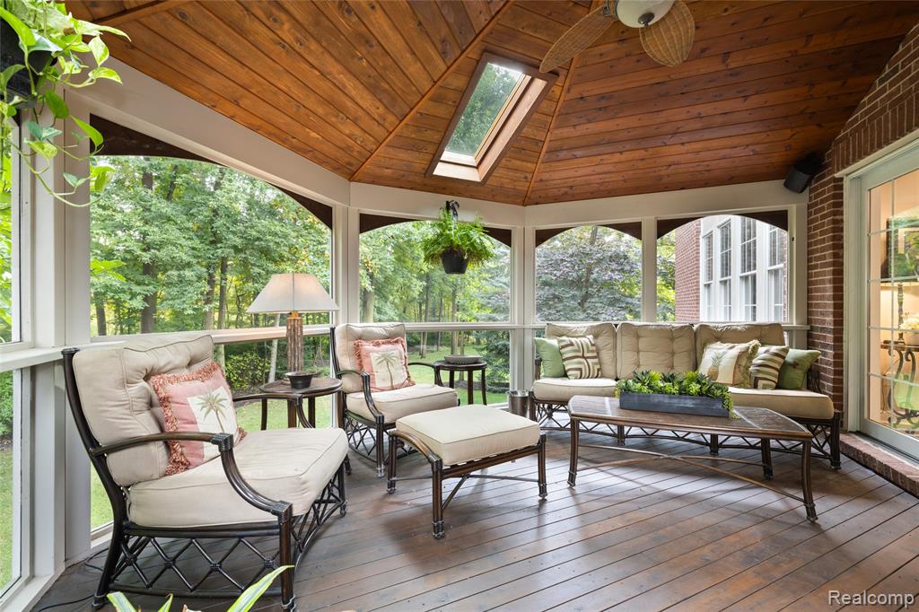 8542 Newbury Court N, Canton, MI 48187 — Photo 21
