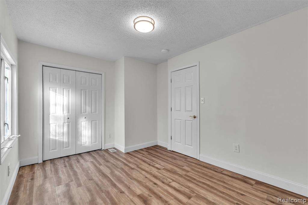 8165 Leonard Drive, Holly, MI 48442 — Photo 31