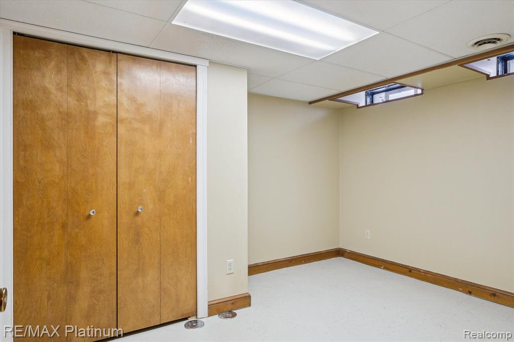 2123 Winewood Avenue, Ann Arbor, MI 48103 — Photo 31