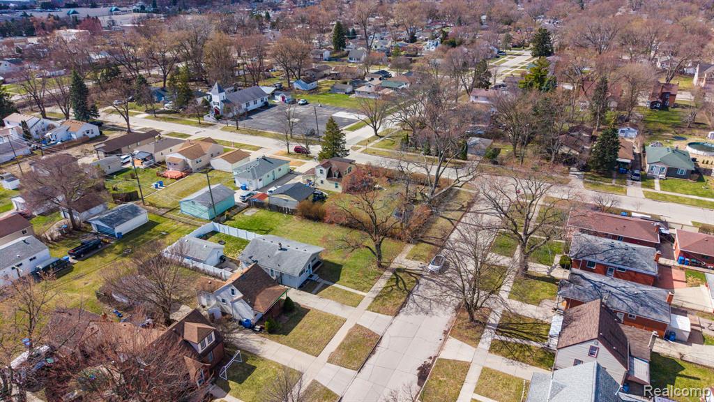 20751 Powers Avenue, Dearborn Heights, MI 48125 — Photo 7
