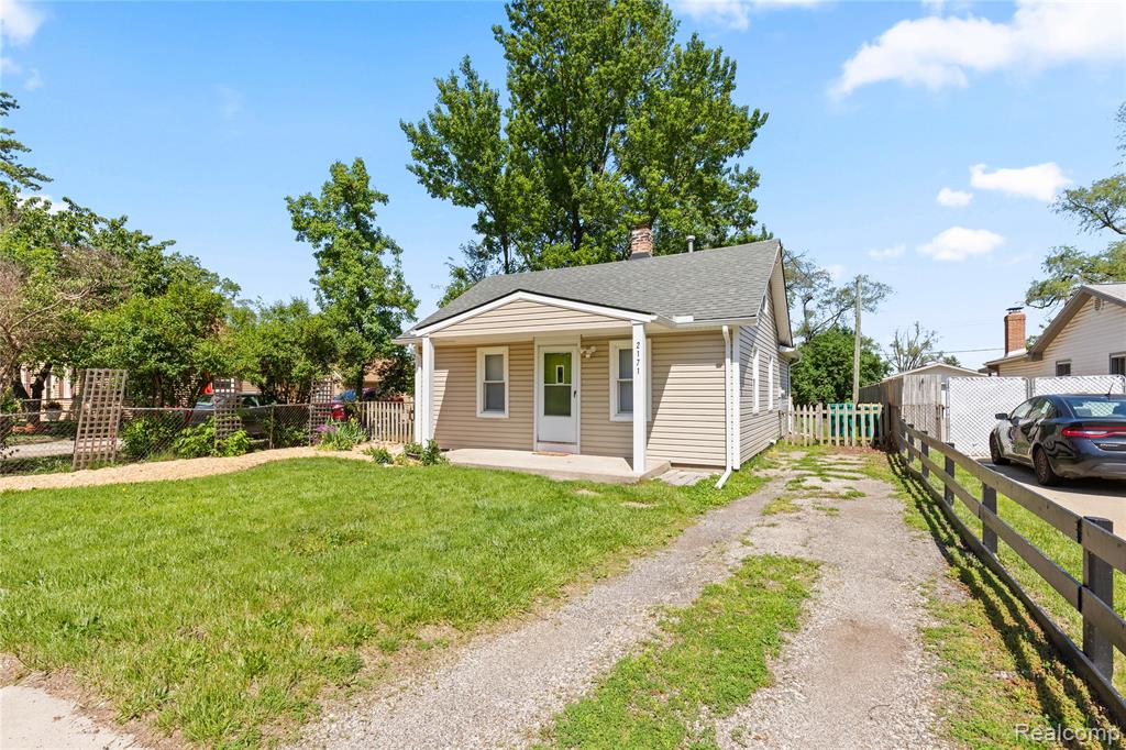2171 Bradley Avenue, Ypsilanti, MI 48198 — Photo 2