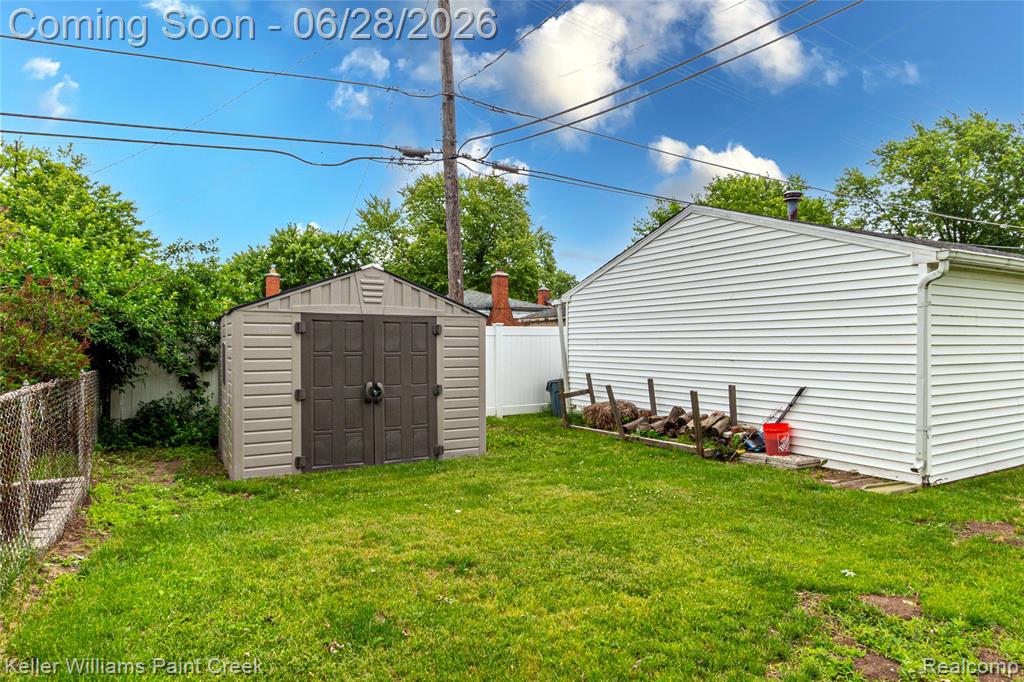 9075 Headley Drive, Sterling Heights, MI 48314 — Photo 42