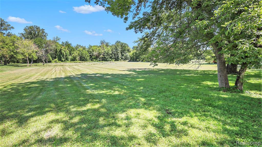 50600 ROMEO PLANK Road, Macomb, MI 48044 — Photo 18