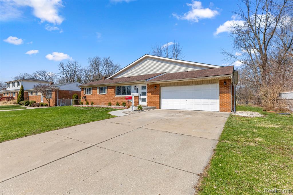 29940 Bock Street, Garden City, MI — Photo 8