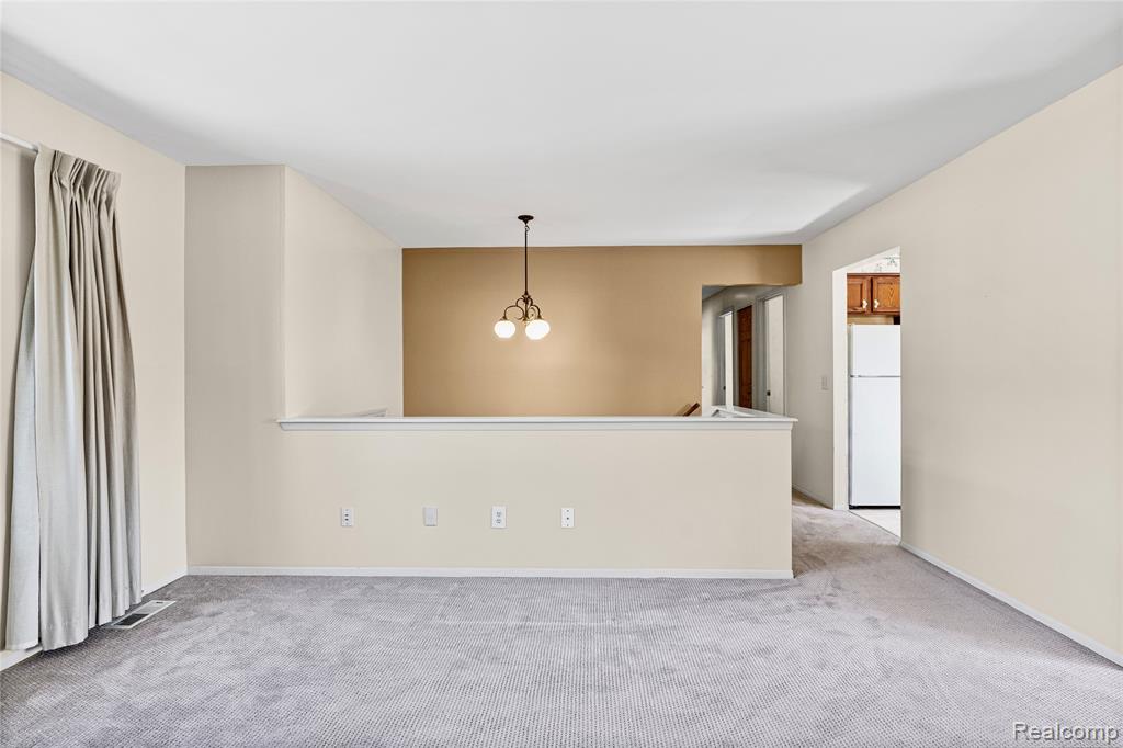 6059 Stockbridge Commons Trail, Grand Blanc, MI 48439 — Photo 14