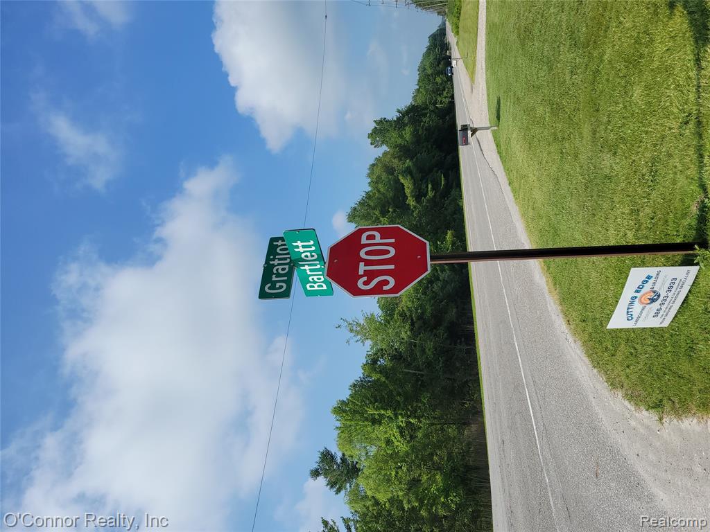 5506 Gratiot Avenue, St. Clair, MI 48079 — Photo 17