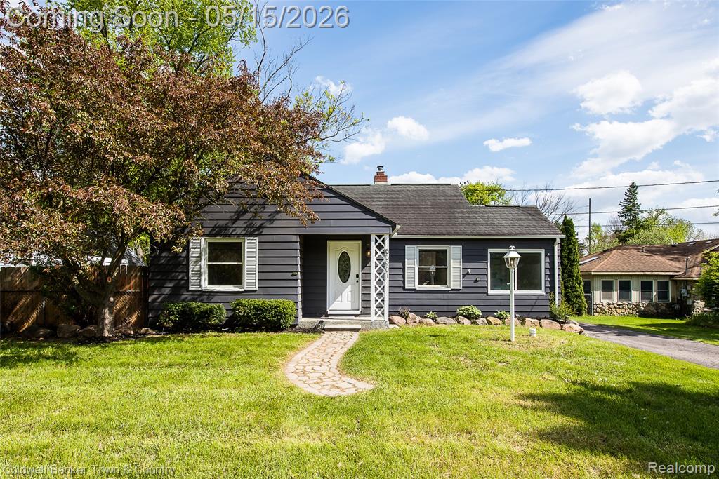 55901 Pontiac Trail Court, New Hudson, MI 48165 — front exterior