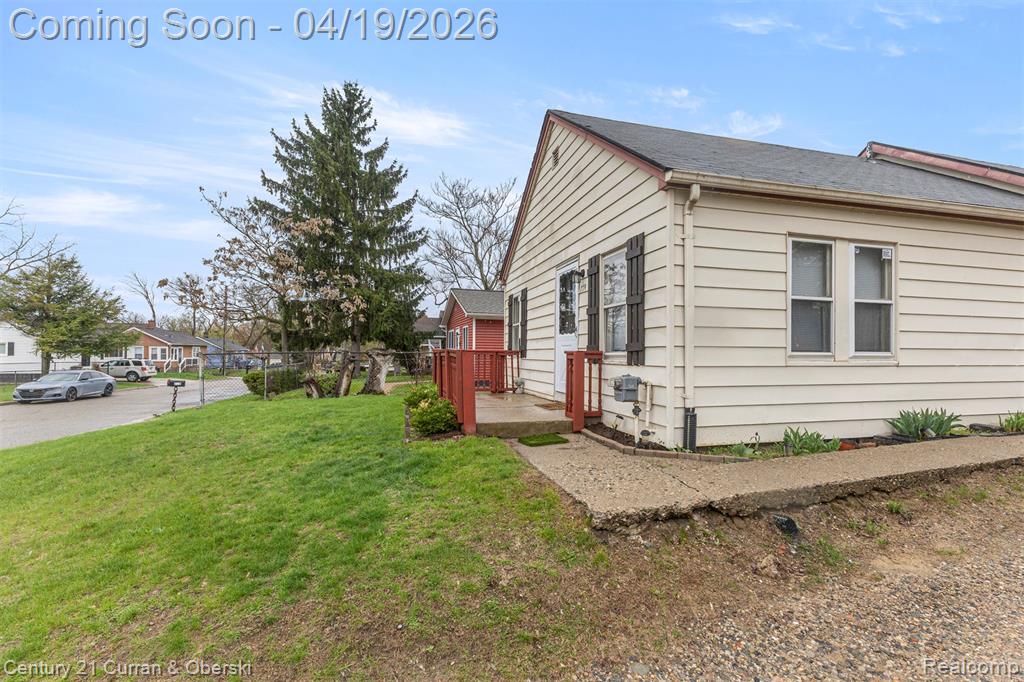 774 Corwin Court, Pontiac, MI 48340 — Photo 23