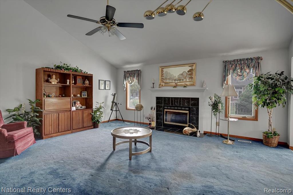 45866 Glen Court, Macomb, MI 48044 — Photo 8
