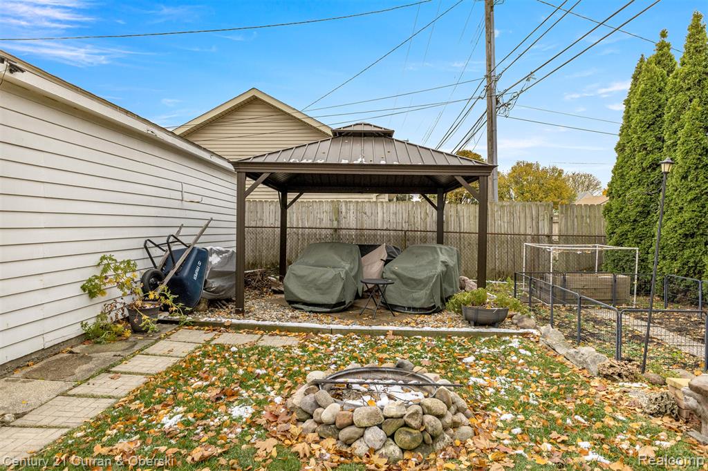7254 Mayfair Street, Taylor, MI 48180 — Photo 28