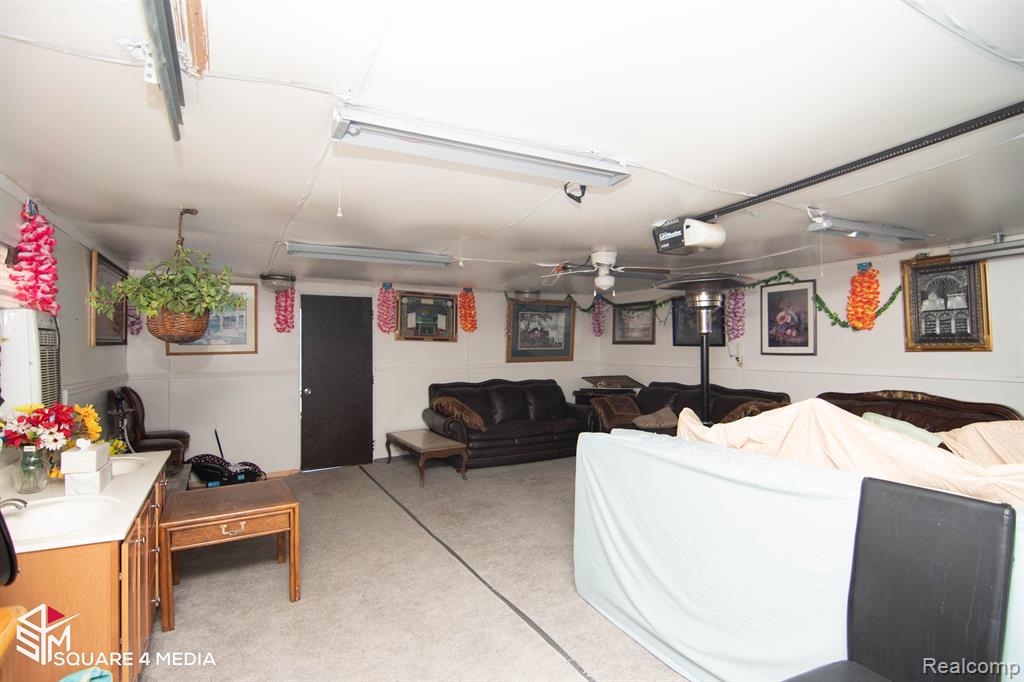 5621 HARDING Street, Dearborn Heights, MI 48125 — Photo 21