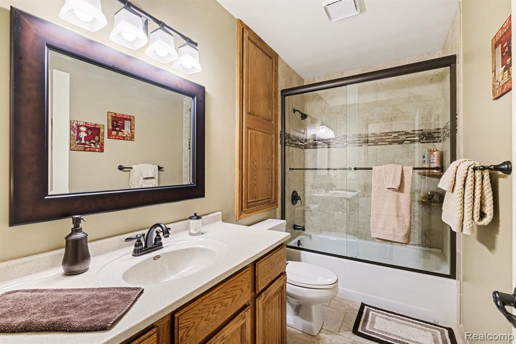8062 Sawgrass Trail, 25, Grand Blanc, MI 48439 — Photo 18
