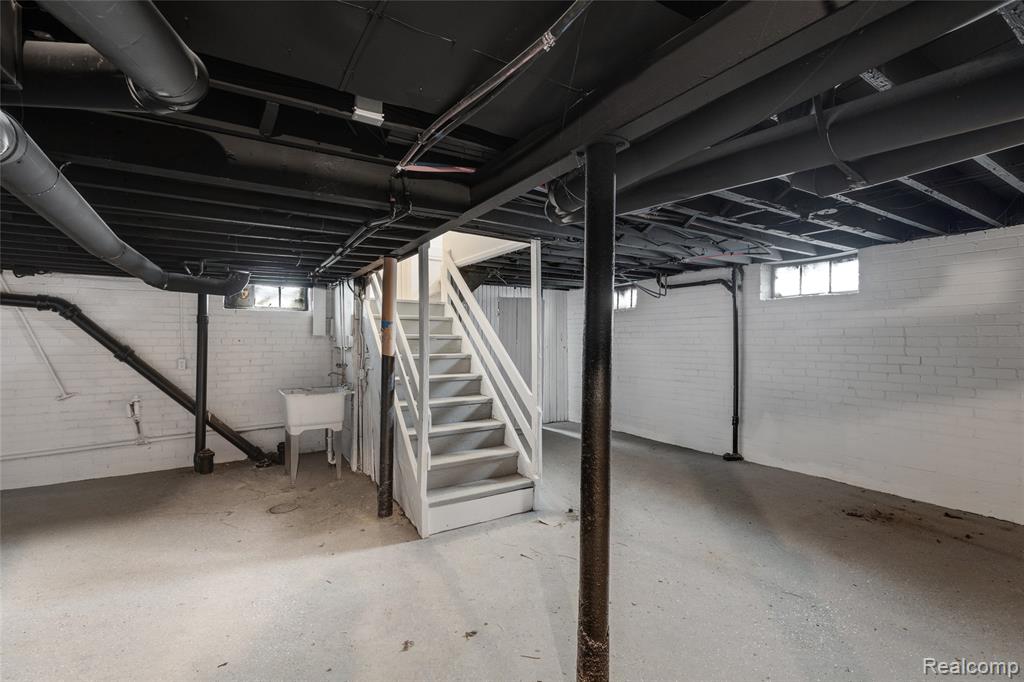 10900 Worden Street, Detroit, MI 48224 — Photo 31