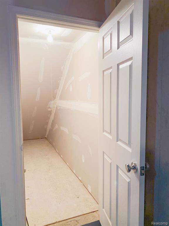 608 LEWIS Street, Birmingham, MI 48009 — Photo 39