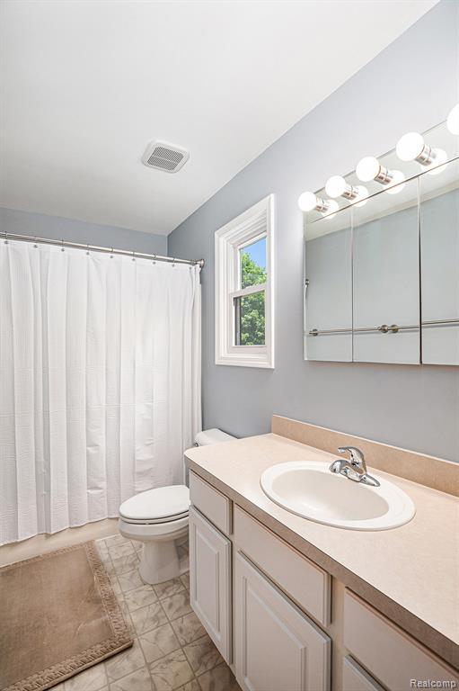 7907 Hoffman Drive, Waterford, MI 48327 — Photo 10