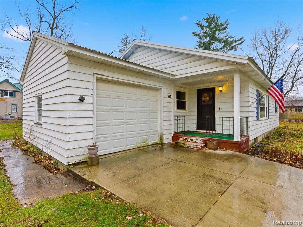 550 Johnson Street, Almont, MI 48003 — Photo 35