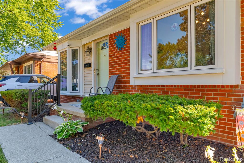 4209 Vassar Street, Dearborn Heights, MI 48125 — Photo 3