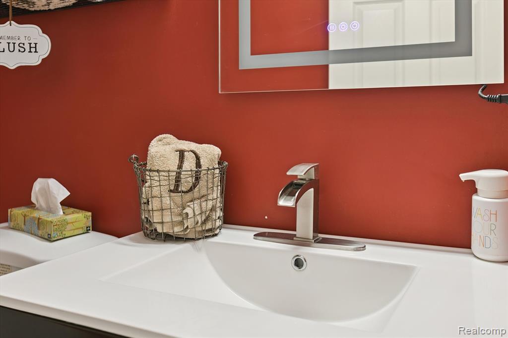 5625 Birch Run Road, Millington, MI 48746 — Photo 30