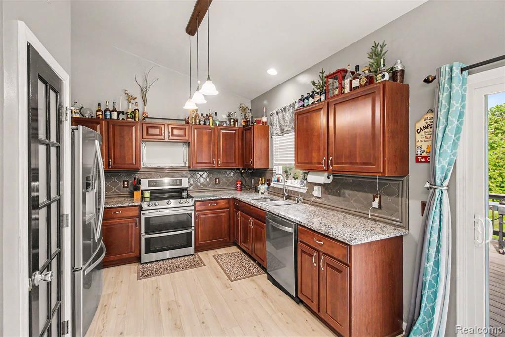 956 Callaway Court, Howell, MI 48843 — Photo 9