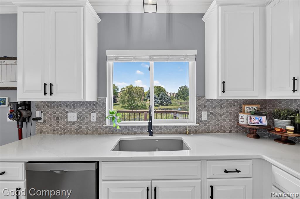 1020 Cross Street, Oxford, MI 48371 — Photo 8