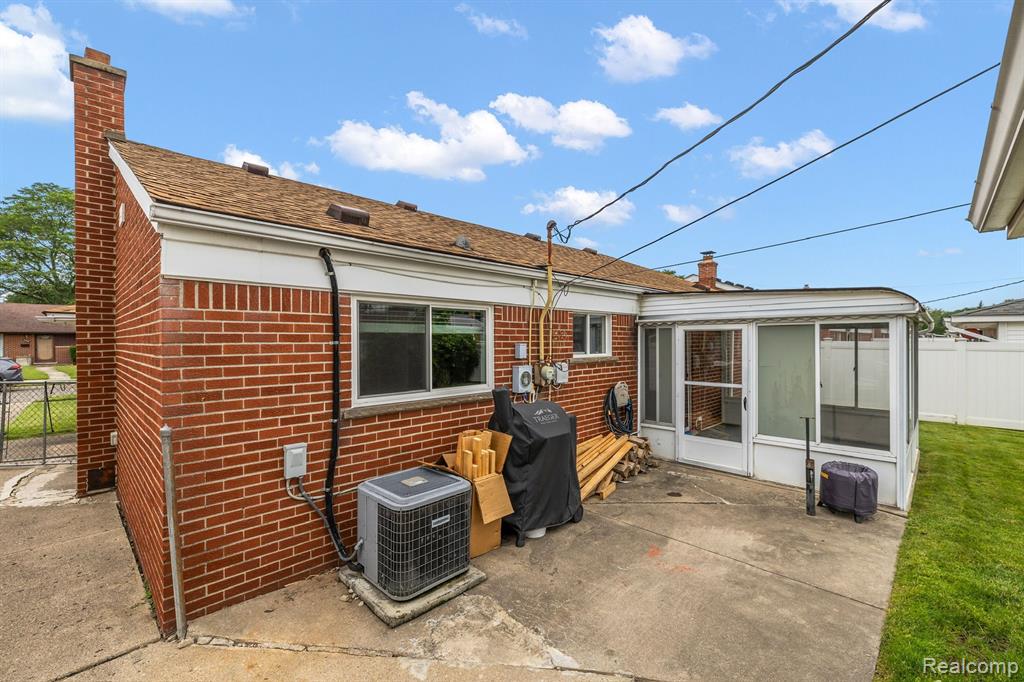 6460 SUNSET Street, Garden City, MI — Photo 25