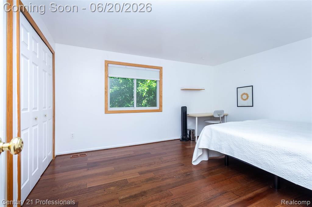 6241 Smithfield Drive, Troy, MI 48085 — Photo 27
